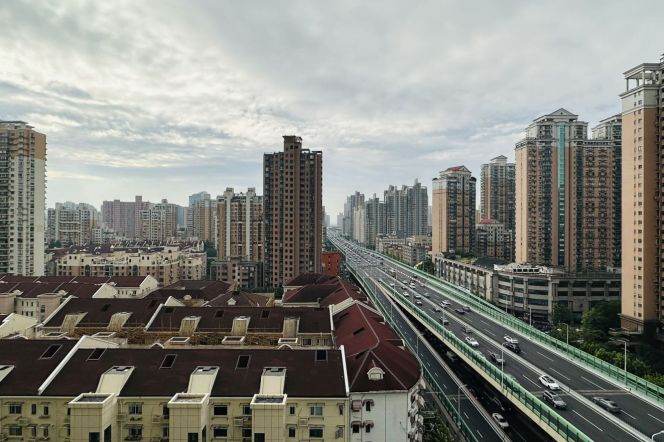 2BR Apartment near Madang Rd Metro with Floor-to-Ceiling Windows (L9/L13)