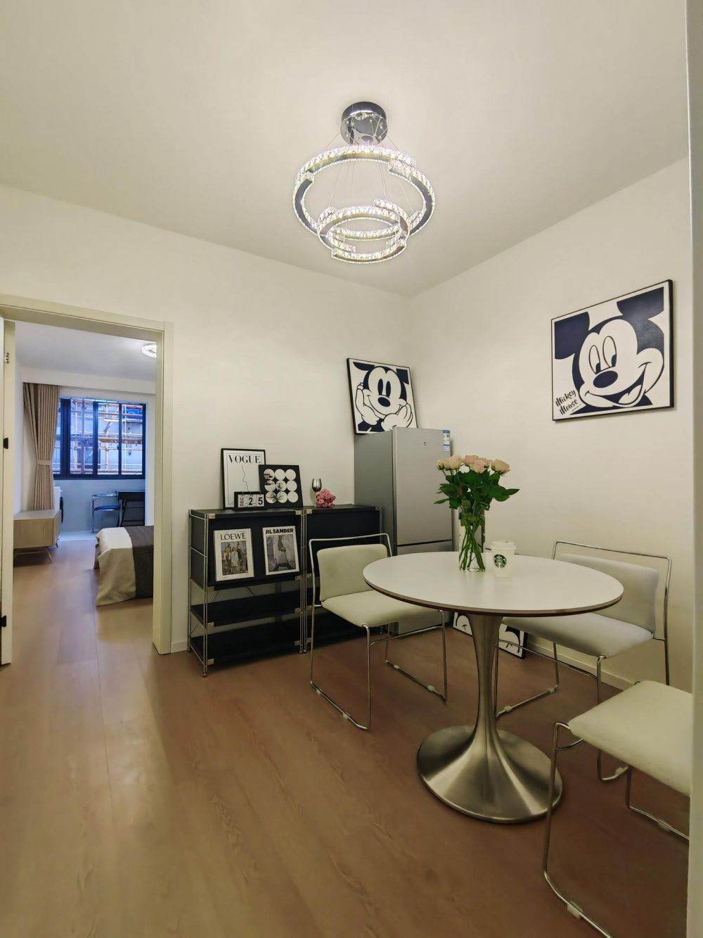 Housing image — Living Room