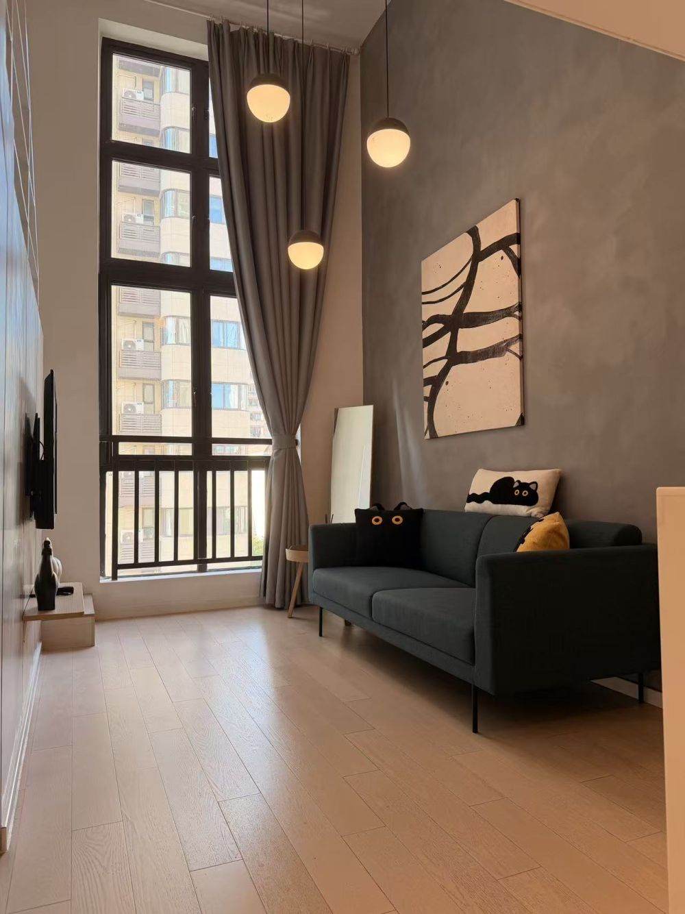 Housing image — Living Room