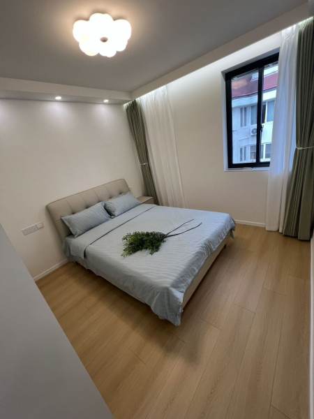 Housing image — Bedroom