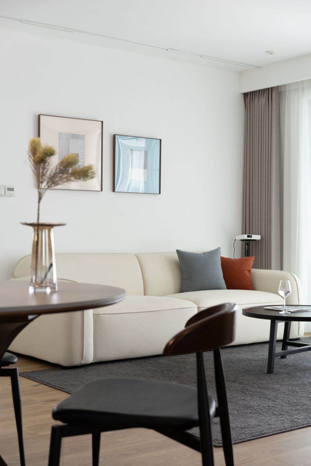 Housing image — Living Room
