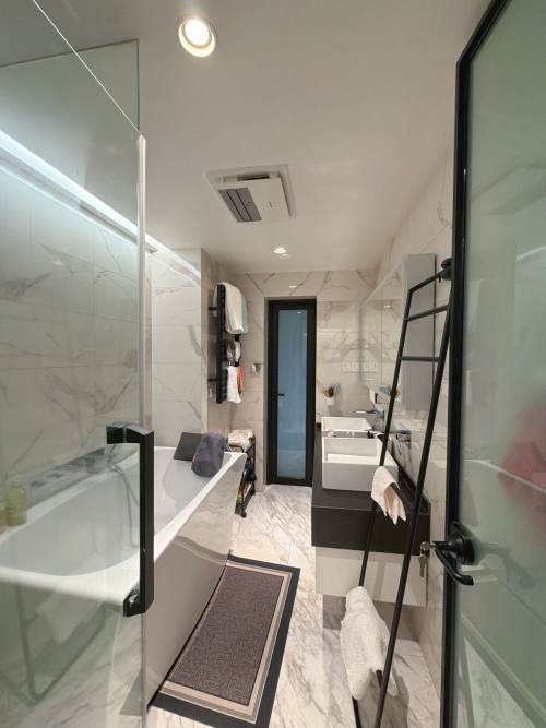 Housing image — Bathroom