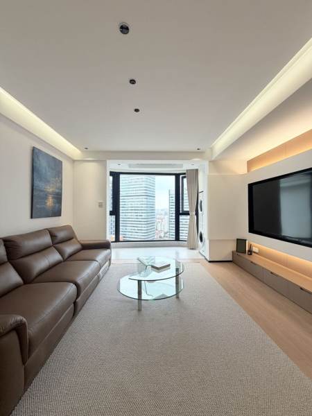 Housing image — Living Room
