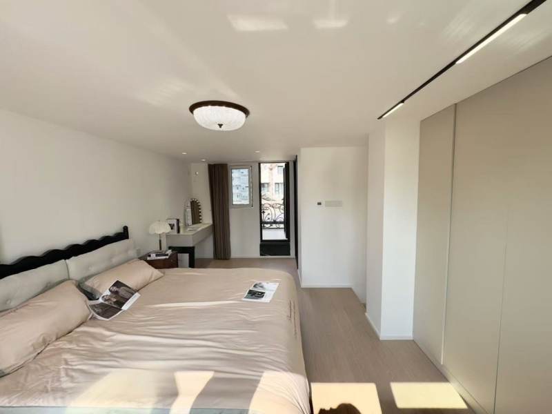 Housing image — Bedroom