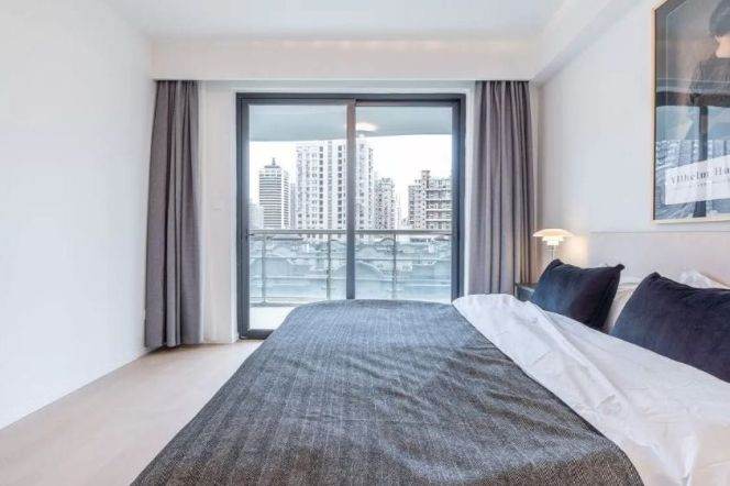 4BR Apartment in Xujiahui