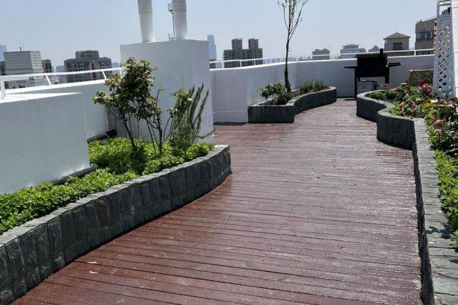 3BR Apartment in Xujiahui with Terrace