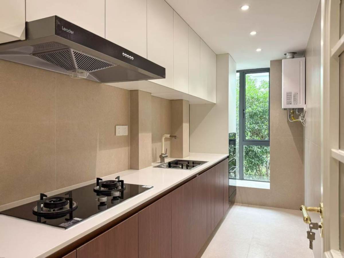 Housing image — Kitchen