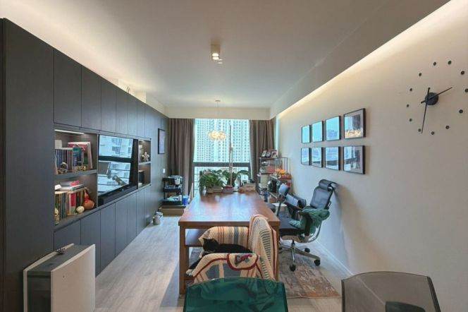 High-Floor 2BR Apartment at Brilliant City with Floor-to-Ceiling Windows (L3/L4)