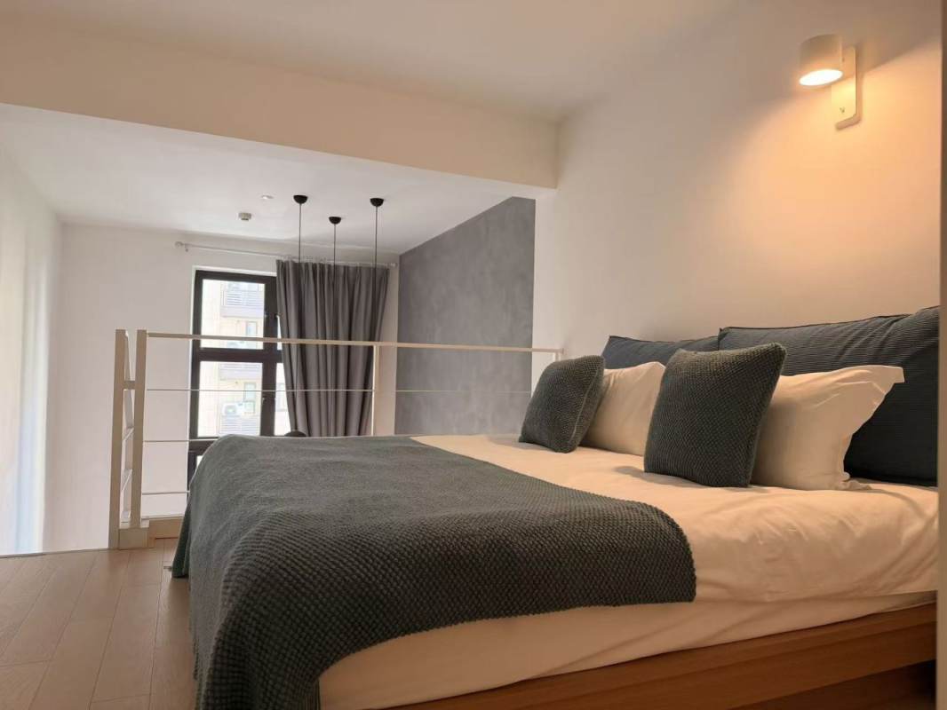 Housing image — Bedroom