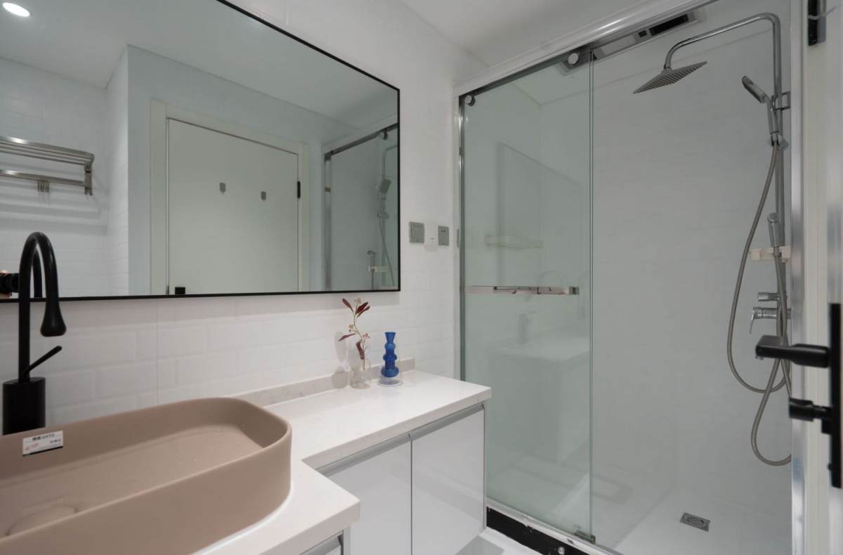 Housing image — Bathroom
