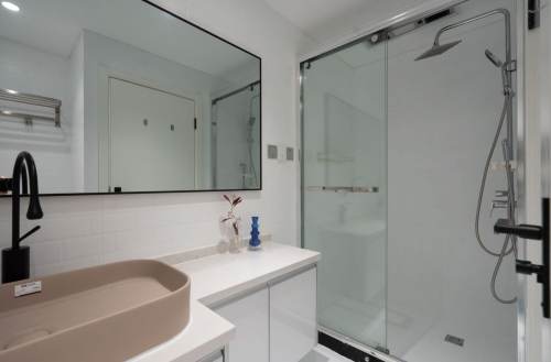 Housing image — Bathroom