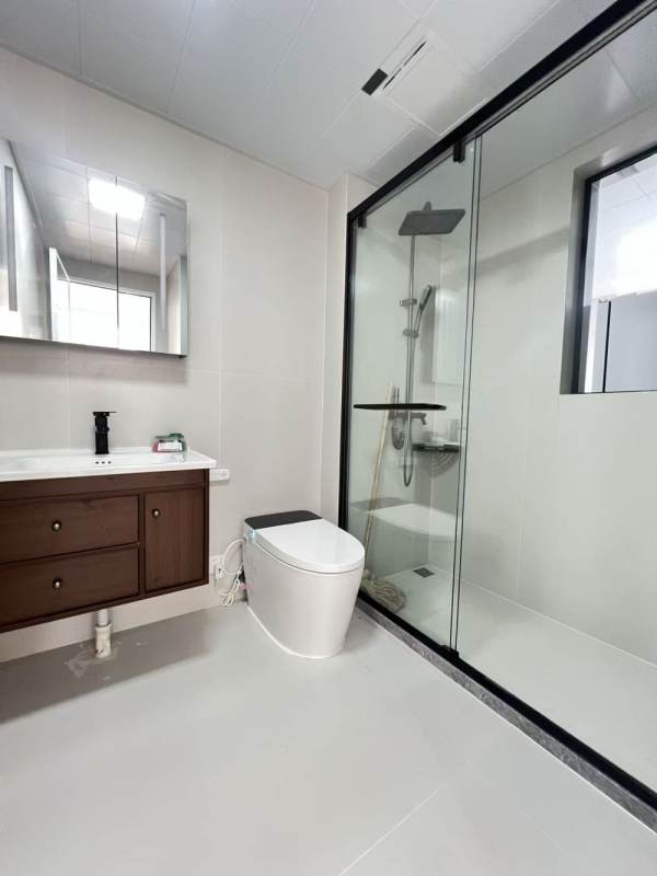 Housing image — Bathroom