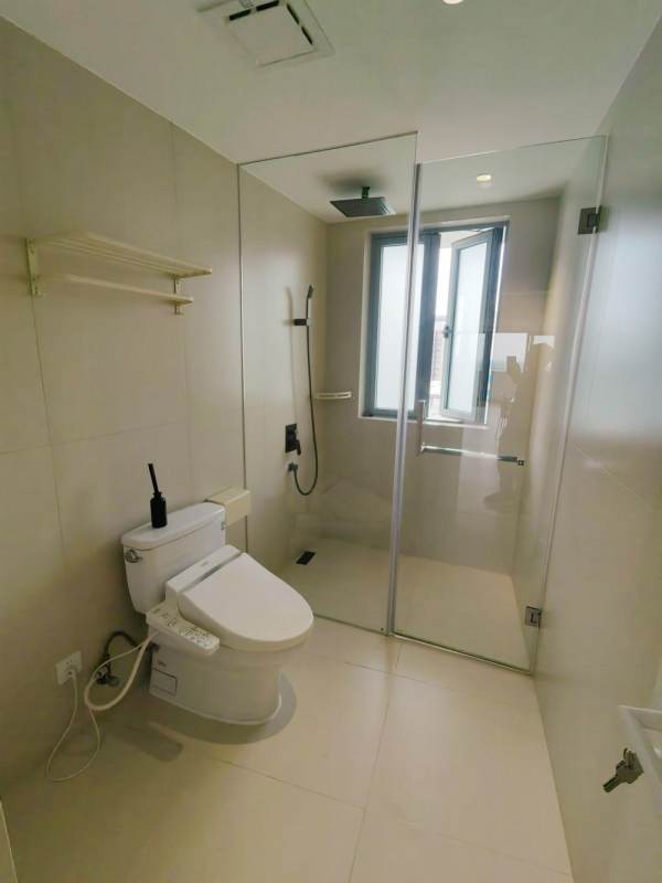 Housing image — Bathroom