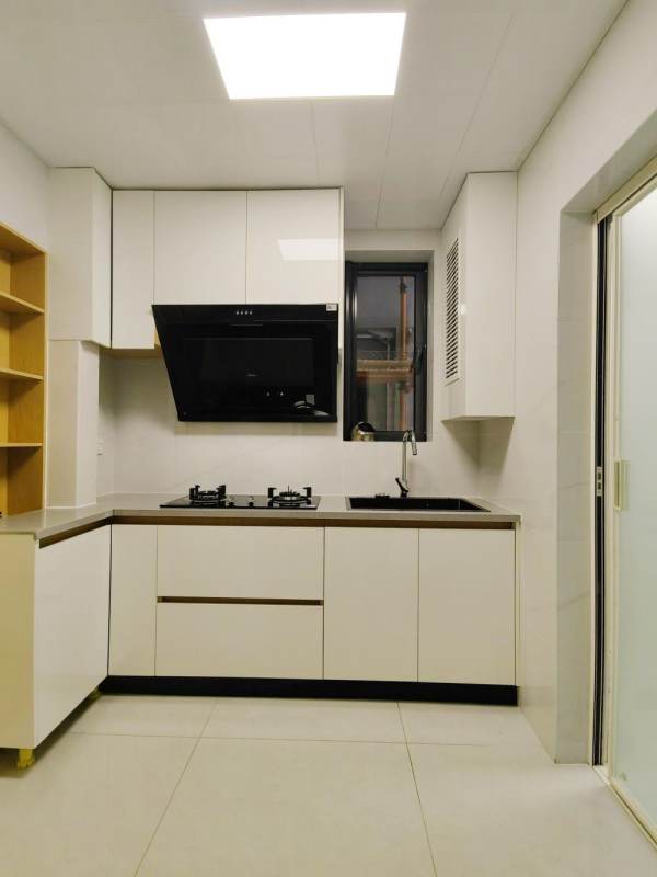 Housing image — Kitchen