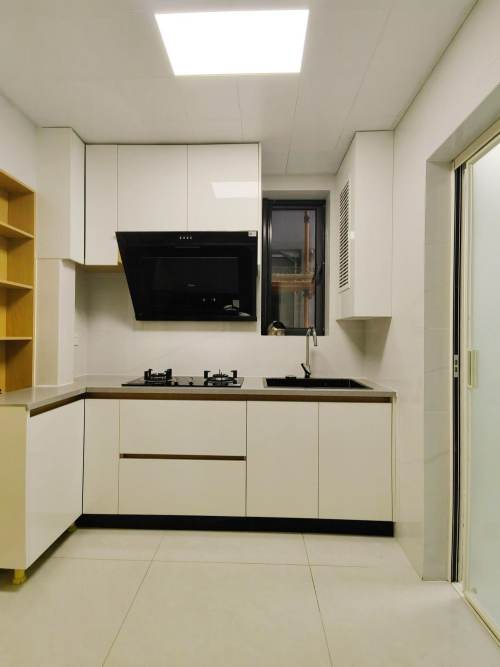 Housing image — Kitchen