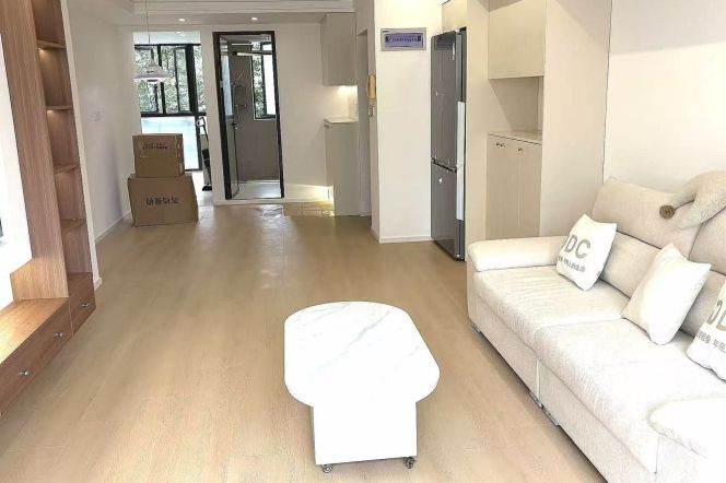 2BR Apartment in Jing'an (L1/L12/L13)