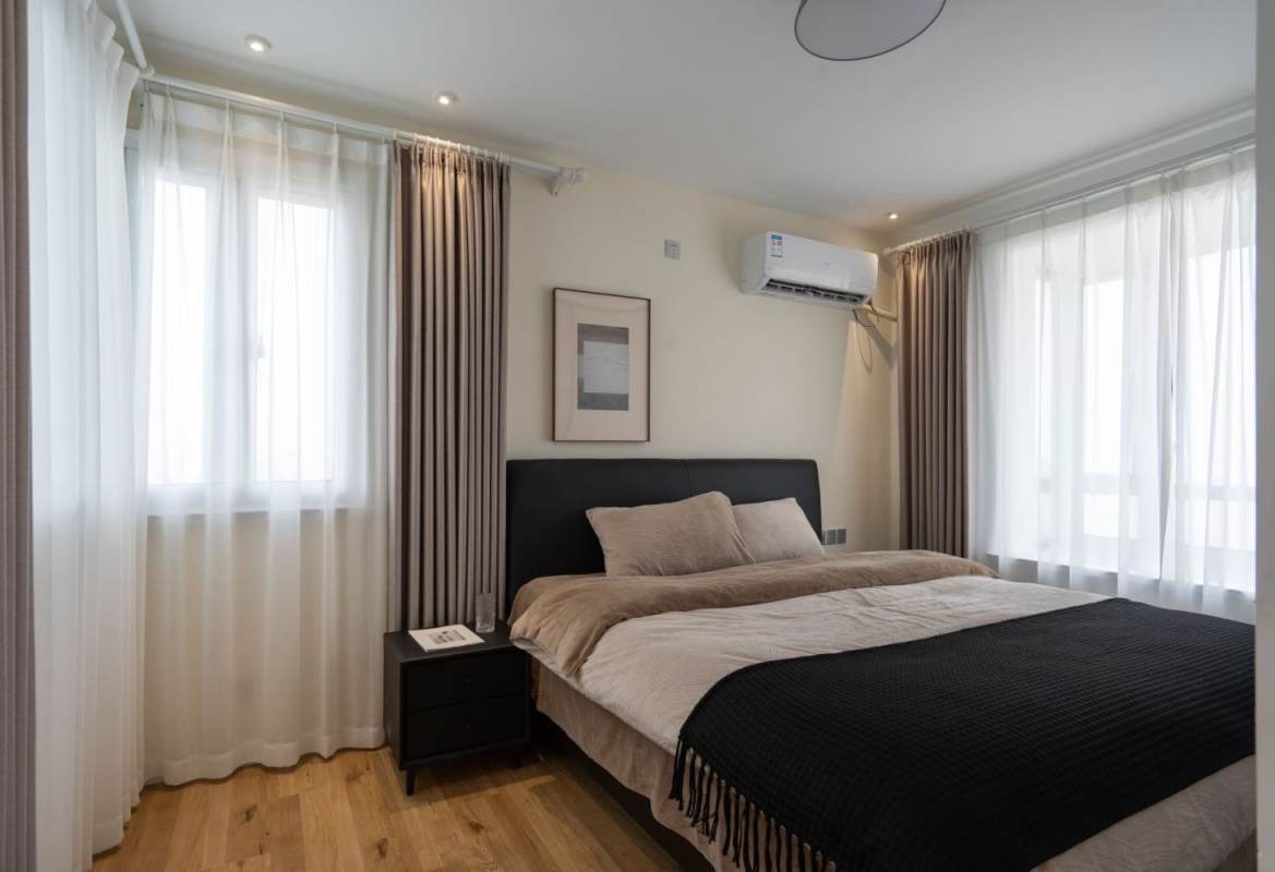 Housing image — Bedroom