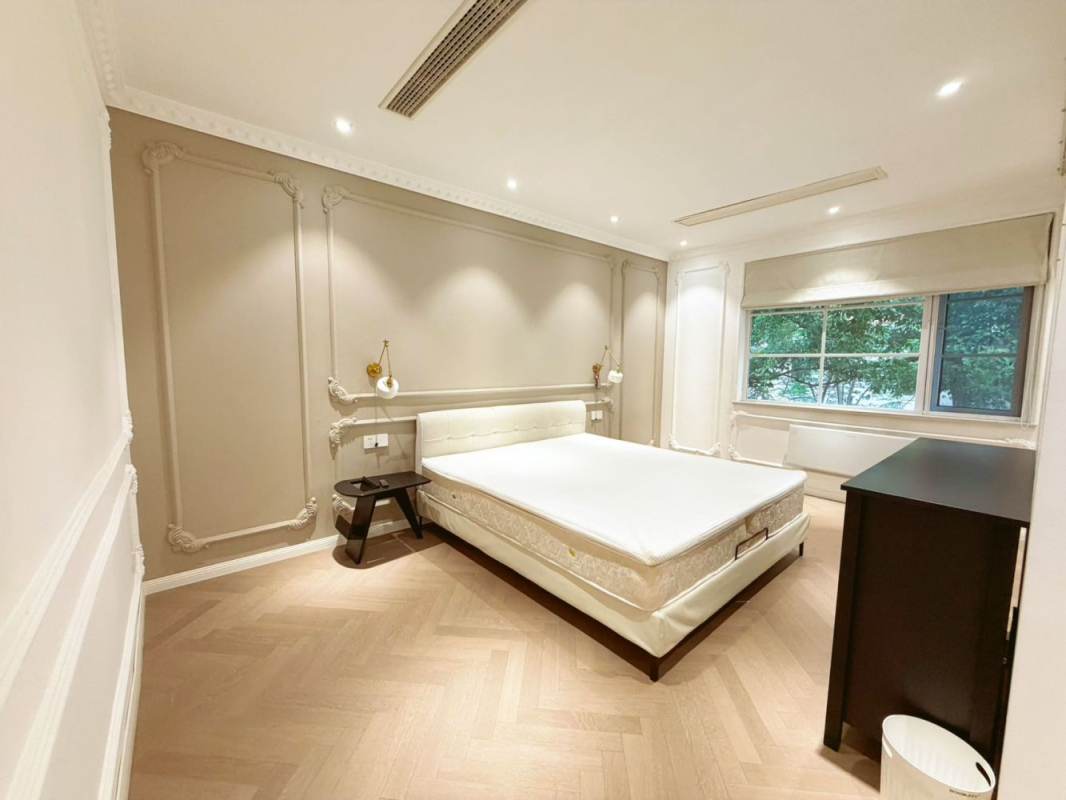 Housing image — Bedroom