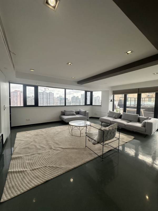 Housing image — Living Room