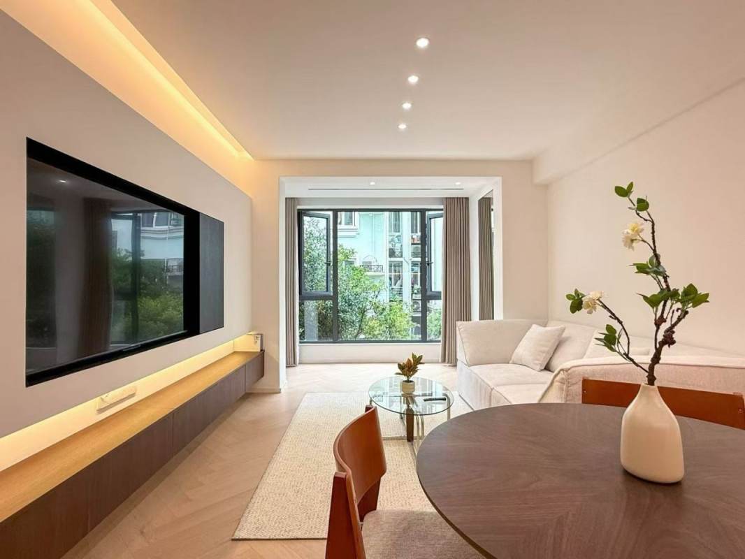 Housing image — Living Room