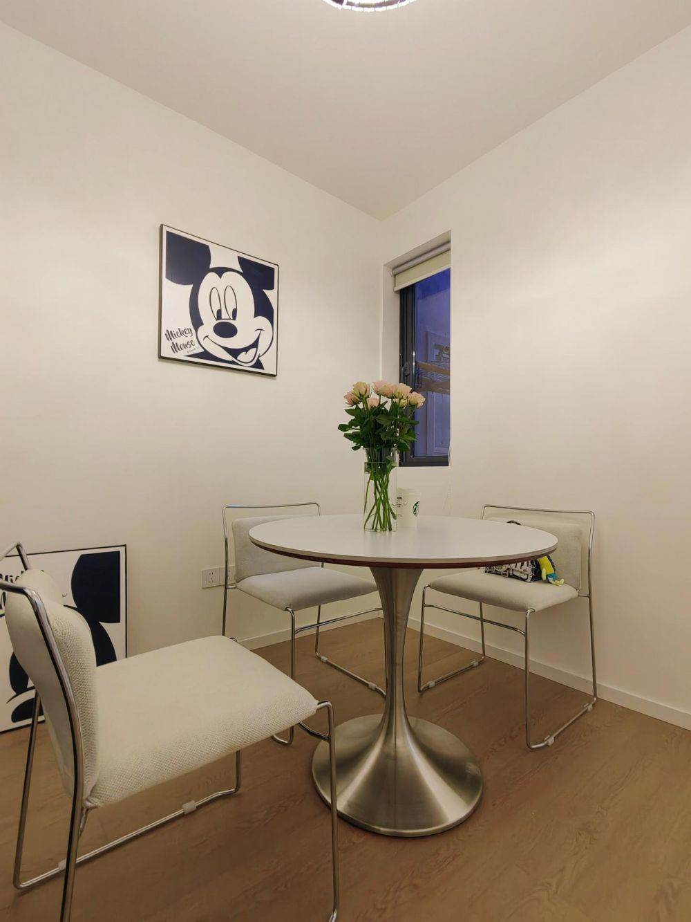 Housing image — Living Room