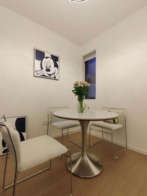 Housing image — Living Room