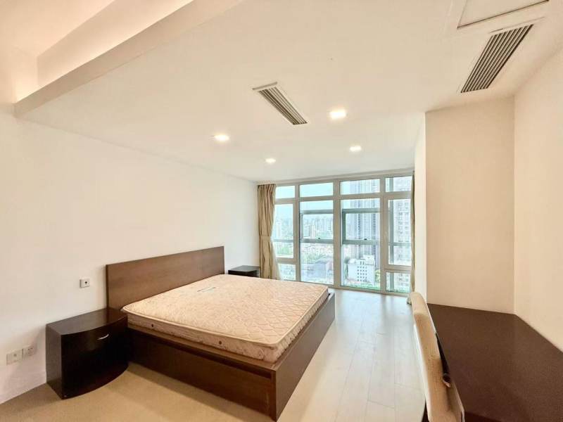 Housing image — Bedroom