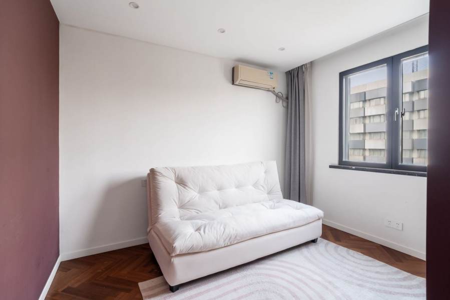 Housing image — Bedroom