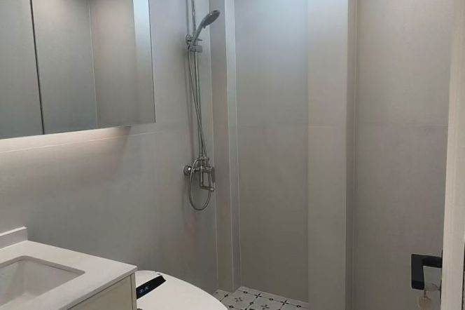 2BR Apartment in Jing'an (L7)