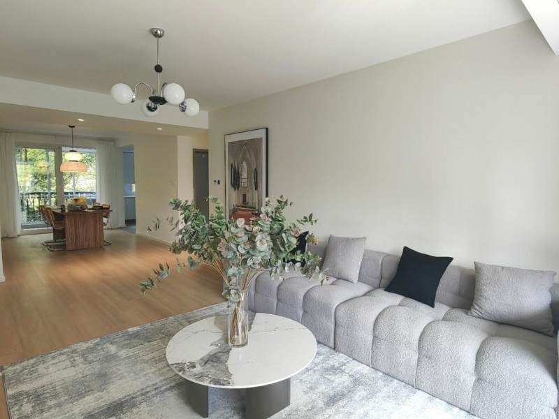 Housing image — Living Room