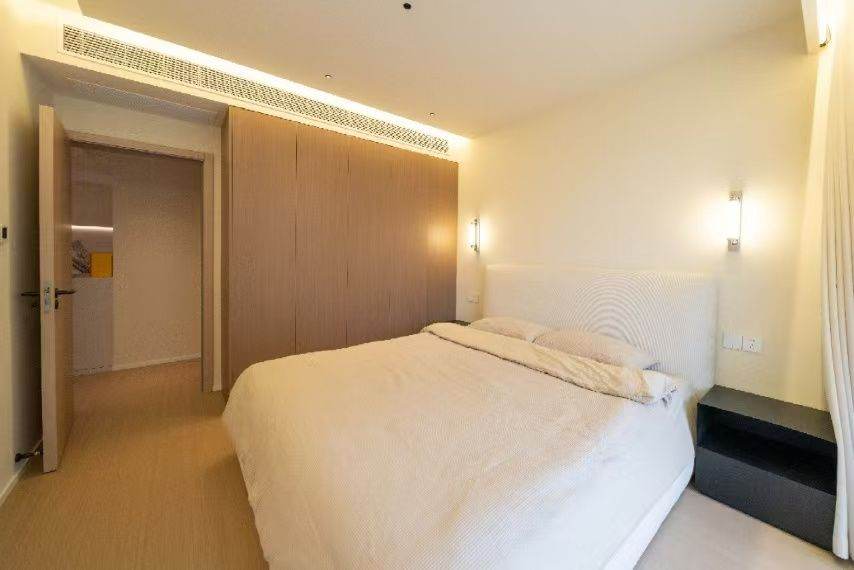 Housing image — Bedroom