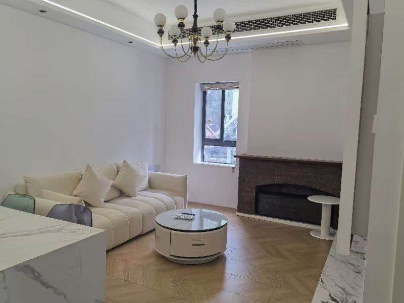 Housing image — Living Room