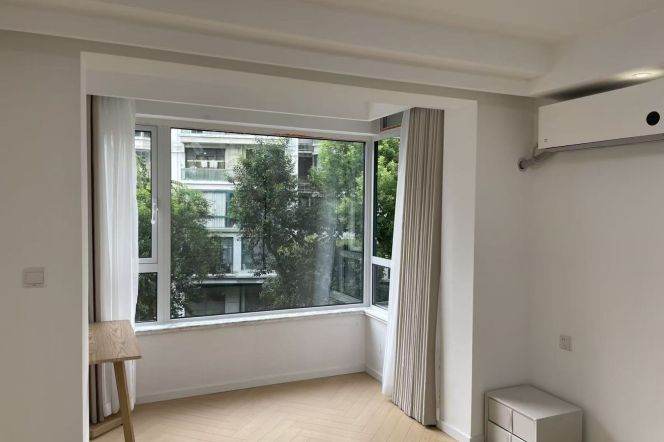 Spacious 2BR Apartment in Jing'an with Floor-to-Ceiling Windows (L13/L14)