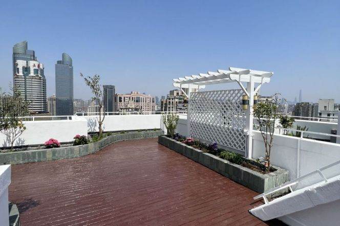3BR Apartment in Xujiahui with Terrace