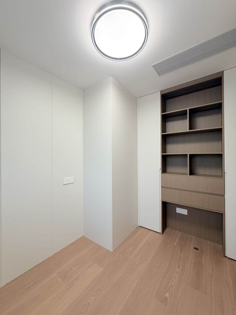 Housing image — Bedroom