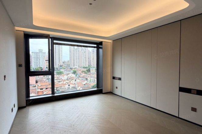 Spacious High-Ceiling 3BR Apartment in Xintiandi with Outstanding View (L1/L8/L10/L13/L14)