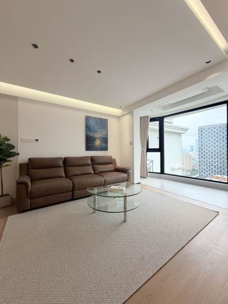Housing image — Living Room