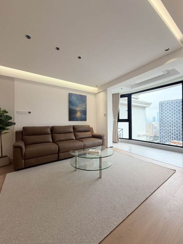 Housing image — Living Room