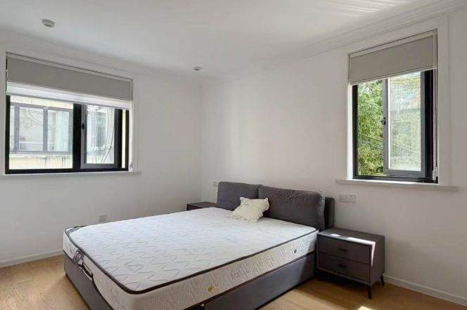 2BR Apartment in Old Xuhui with Green View (L1/L10)