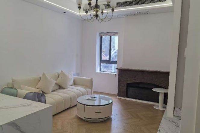 1BR Lane House in Old Xuhui with Green View (L1/L7)