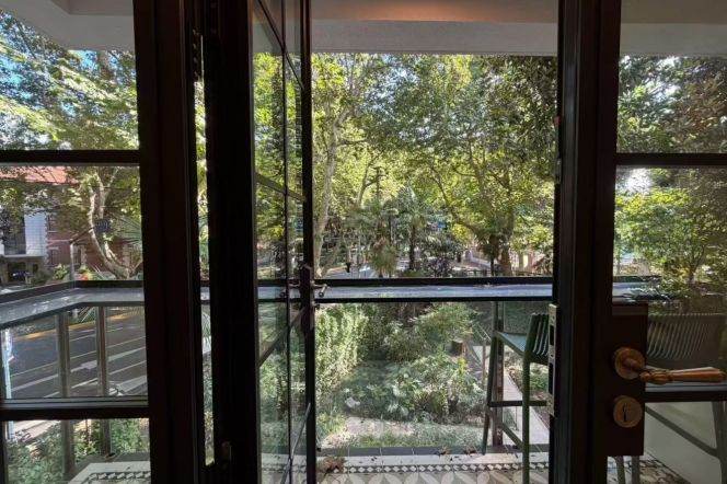 High-Ceiling 3BR Apartment in Old Xuhui with Green View (L1/L10/L11)