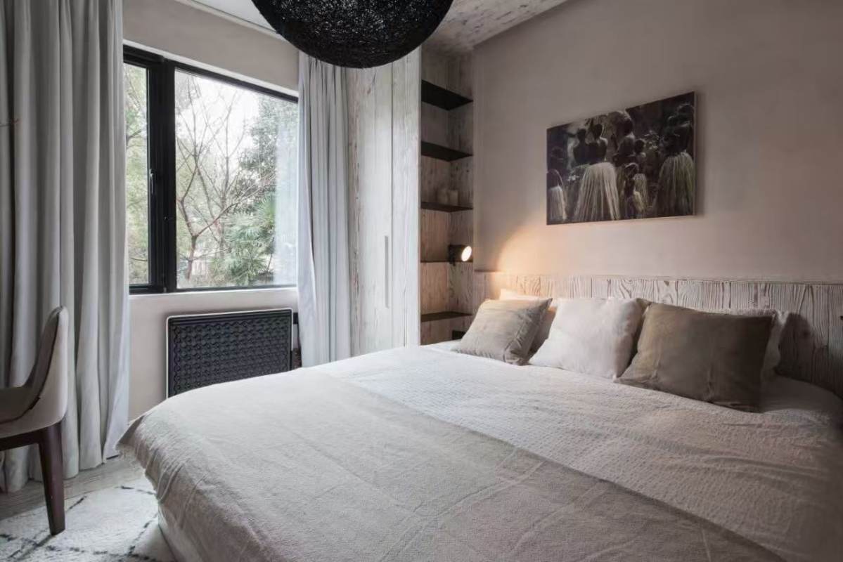 Housing image — Bedroom