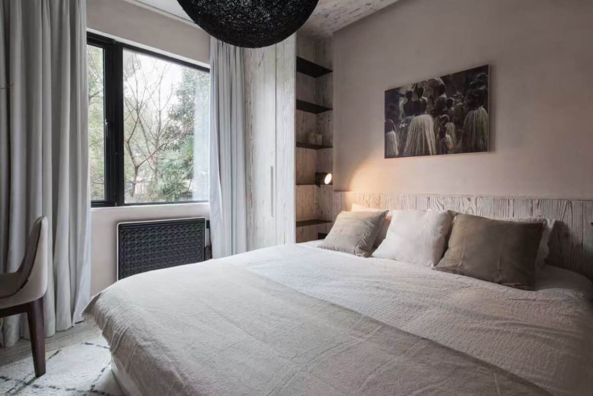 Housing image — Bedroom