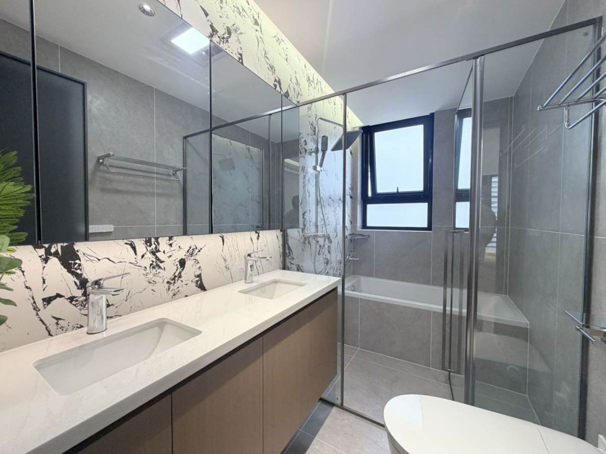 Housing image — Bathroom