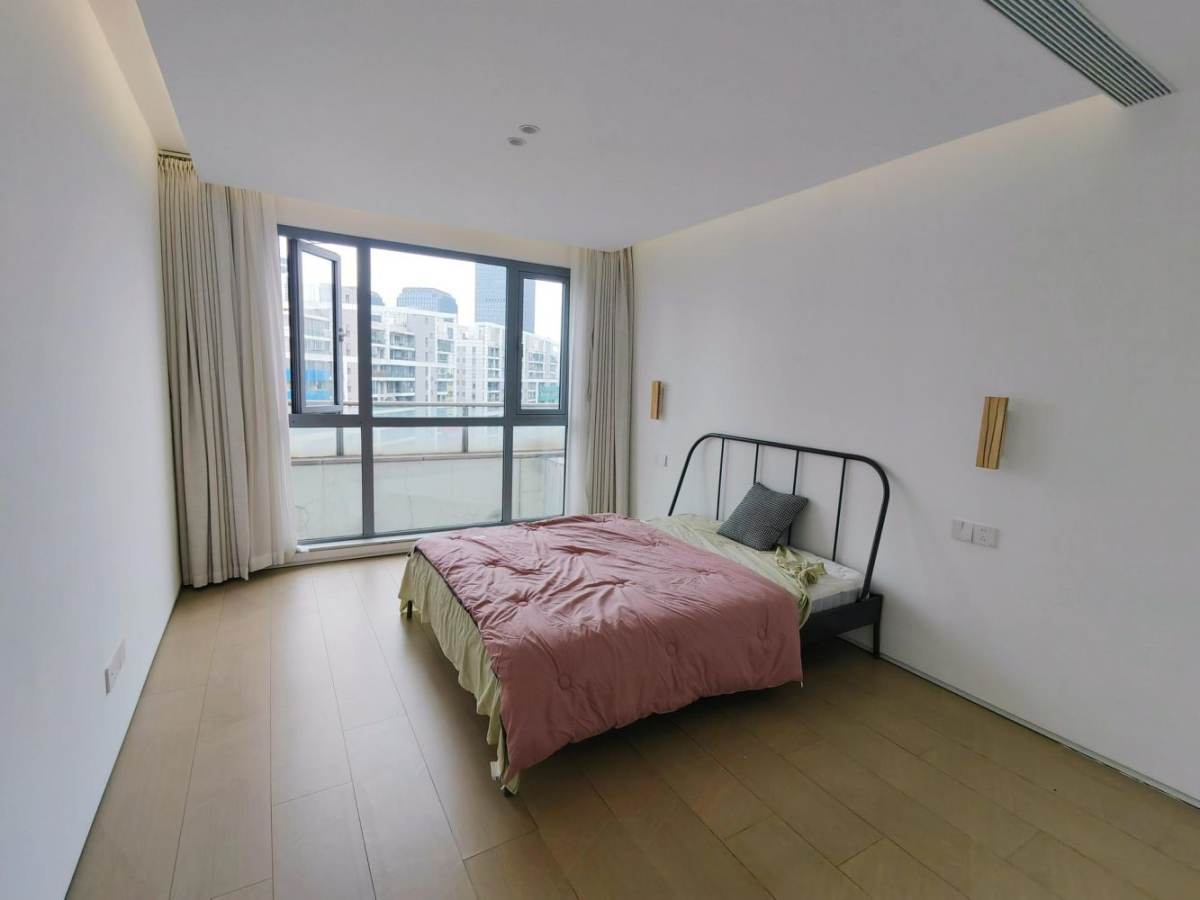 Housing image — Bedroom