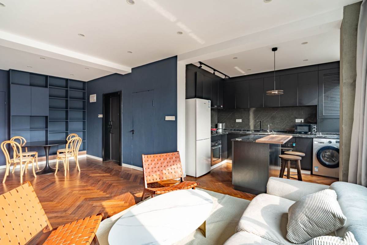 Housing image — Living Room
