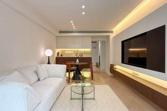 Spacious 1BR Apartment near Jing'an Sculpture Park (L2/L12/L13)