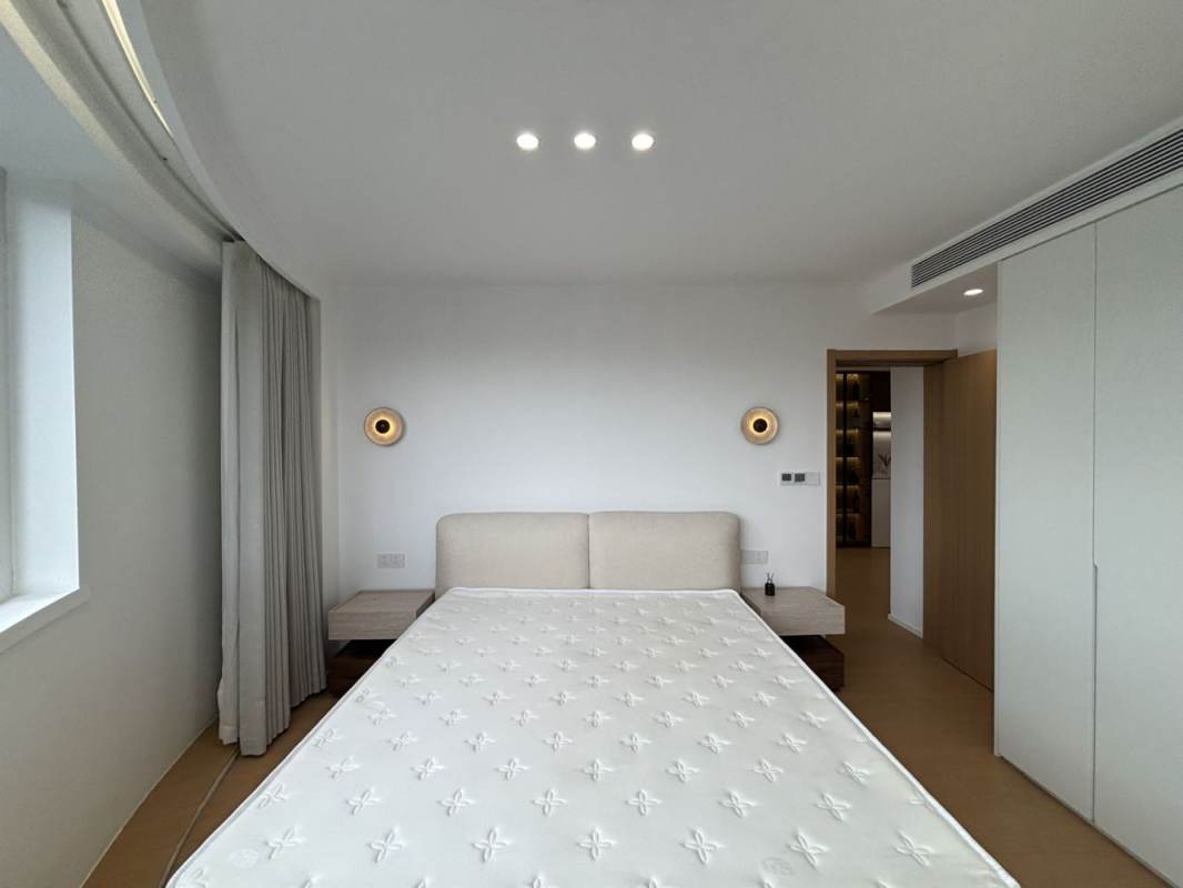 Housing image — Bedroom