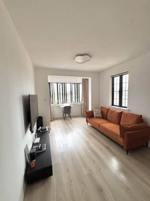 Housing image — Living Room