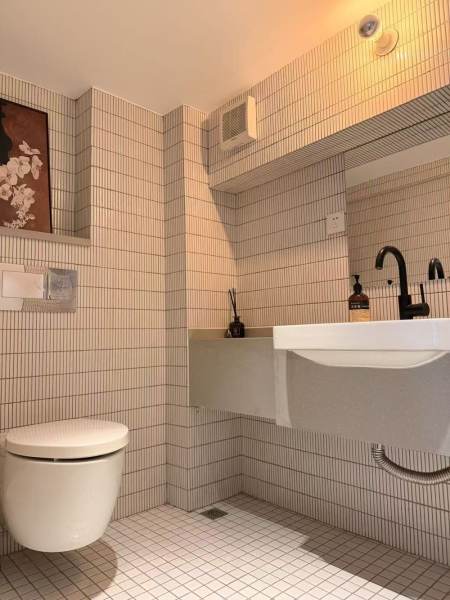 Housing image — Bathroom